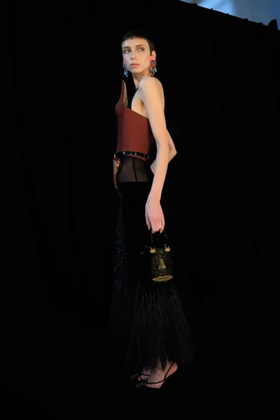 Look 24